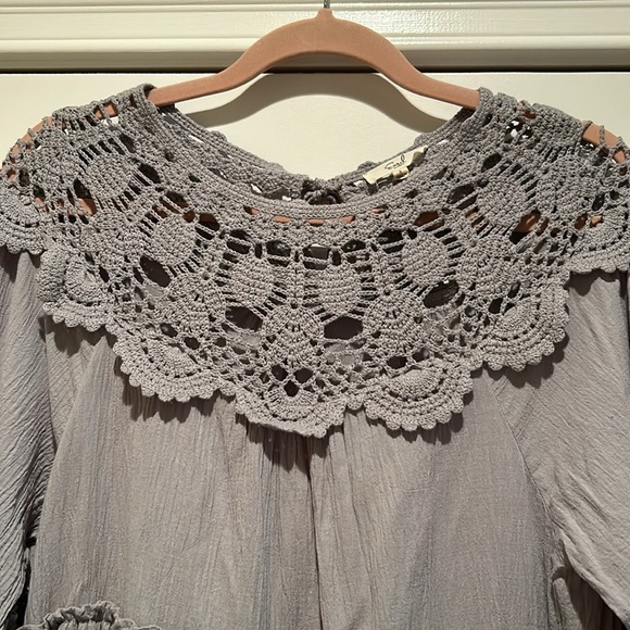 NWOT Beautiful women’s EASEL dress - Picture 5 of 16